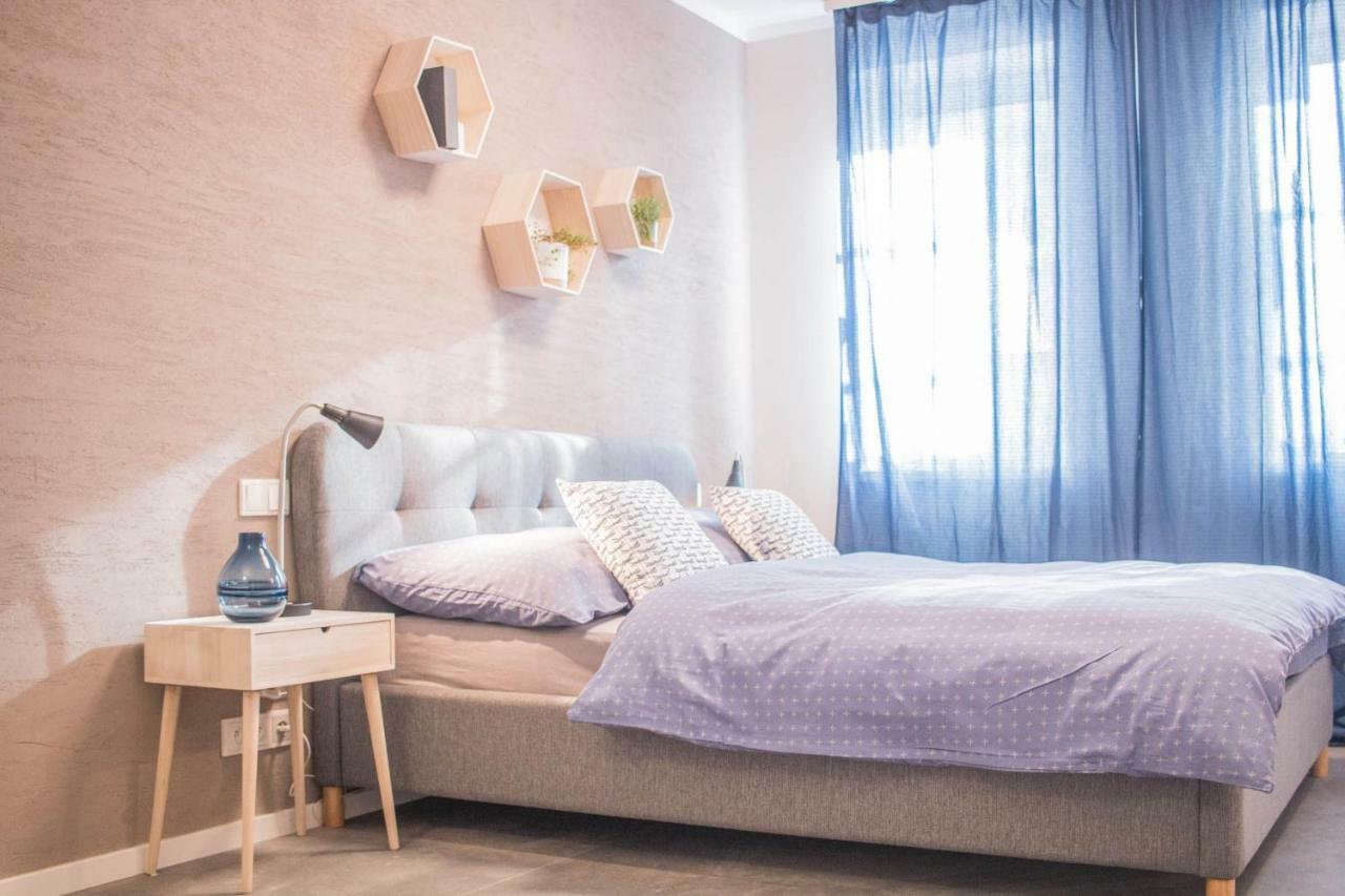 Cmyk Usti Nad Labem Hostel Kültér fotó