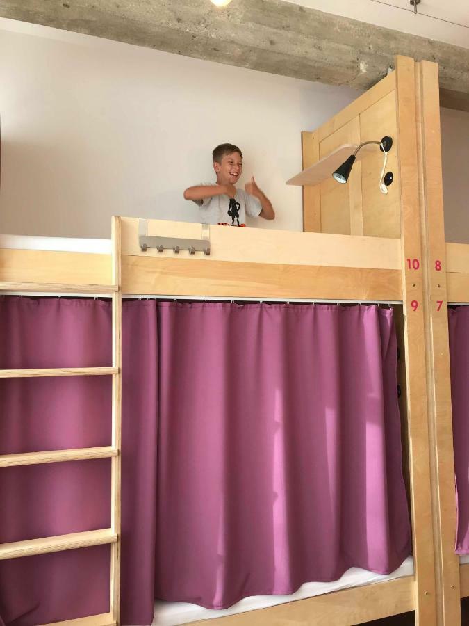Cmyk Usti Nad Labem Hostel Kültér fotó